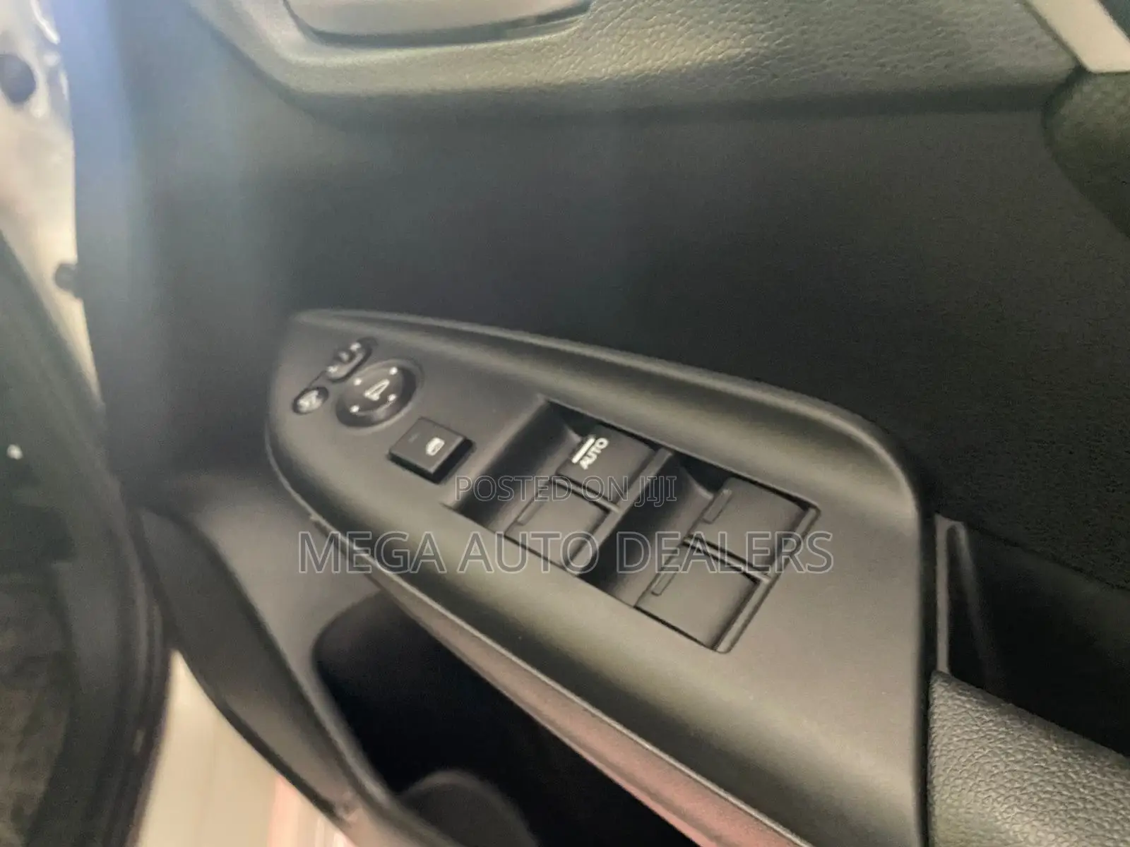 Honda Fit Shuttle 2019 White