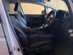 Honda Fit Shuttle 2019 White