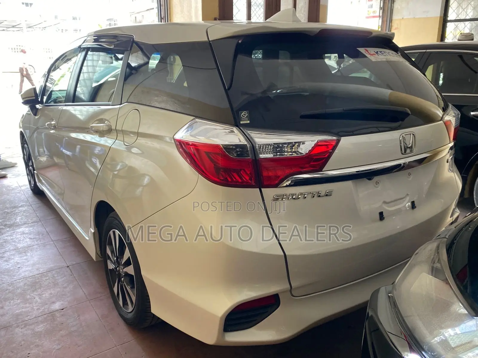 Honda Fit Shuttle 2019 White
