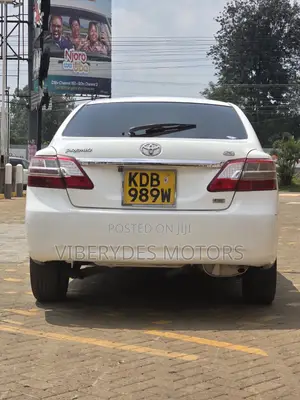 Toyota Premio 2013 White