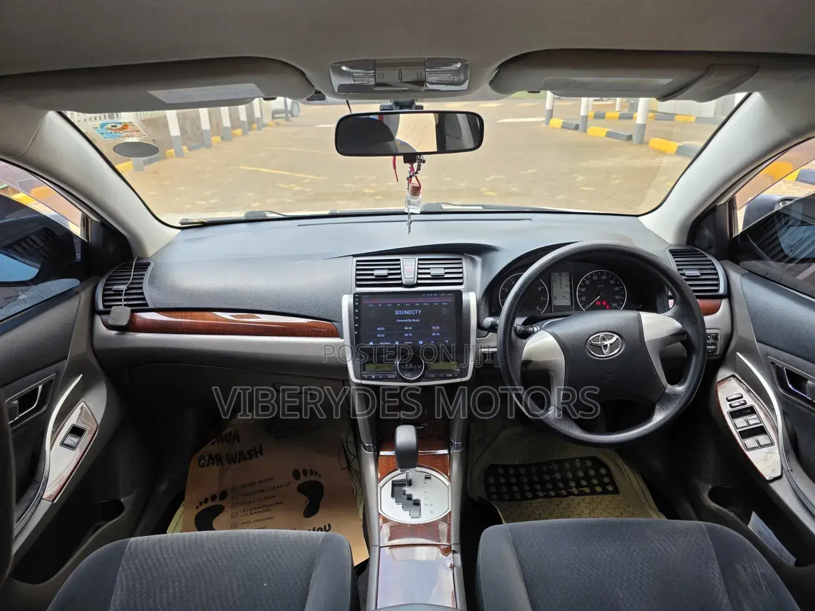 Toyota Premio 2013 White
