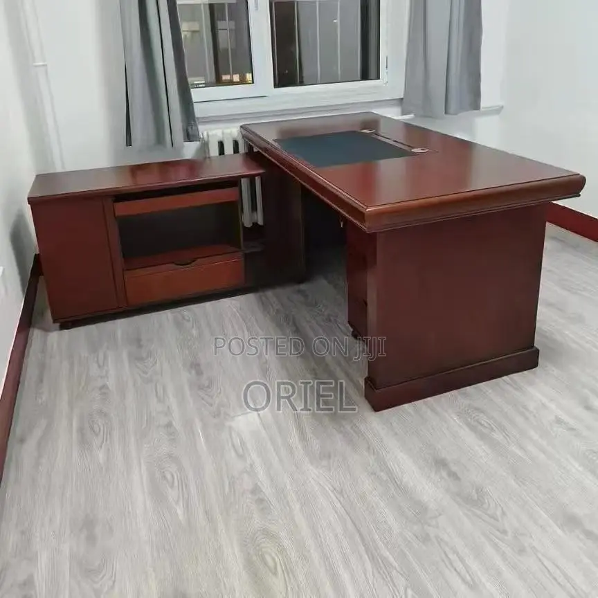 Office Desk : 1.8 Meters Executive Office Table