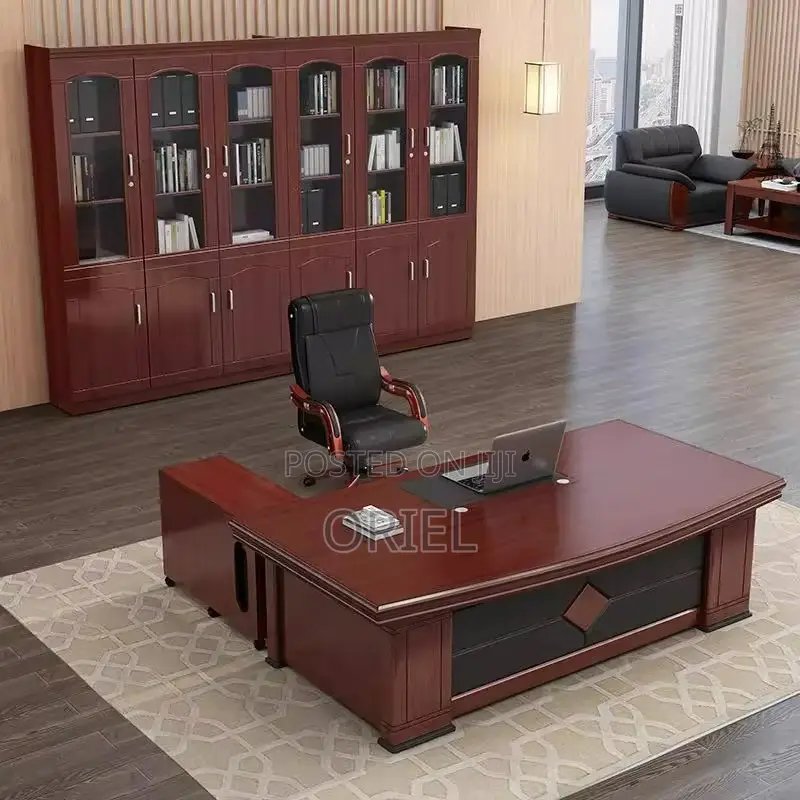 Office Desk : 1.8 Meters Executive Office Table