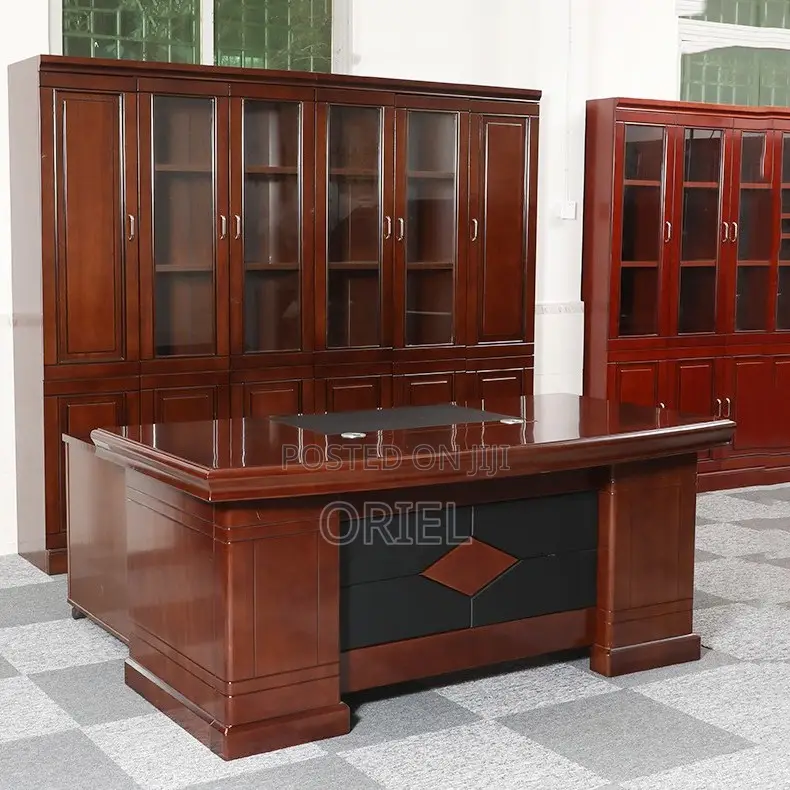 Office Desk : 1.8 Meters Executive Office Table