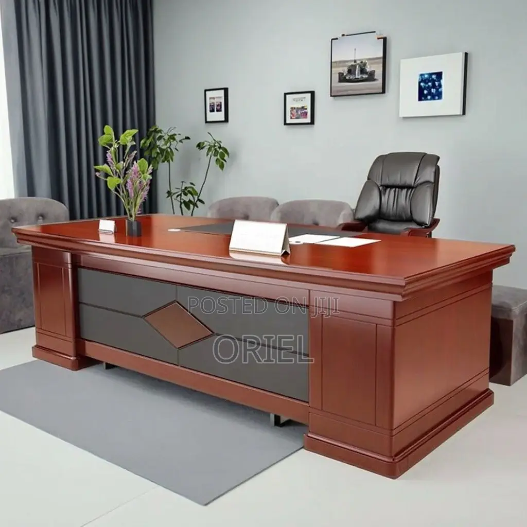 Office Desk : 1.8 Meters Executive Office Table