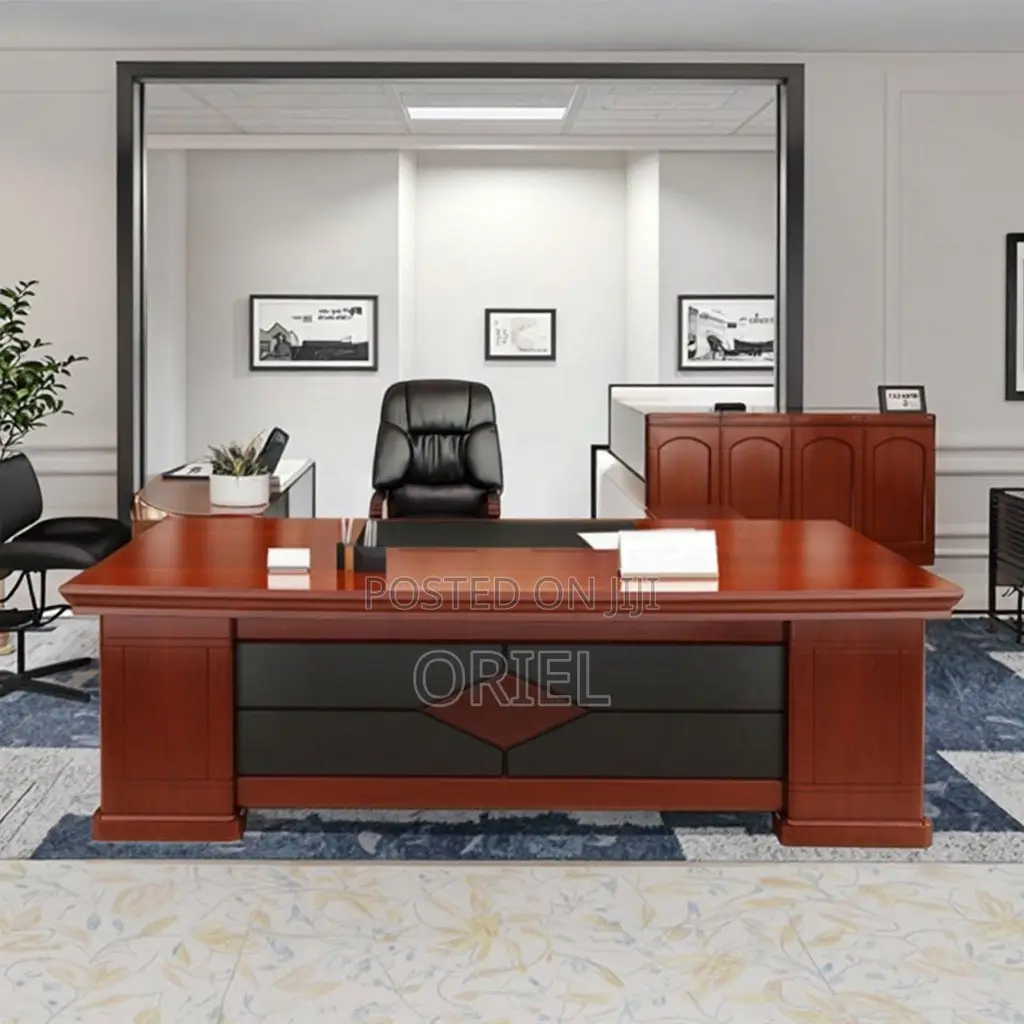 Office Desk : 1.8 Meters Executive Office Table