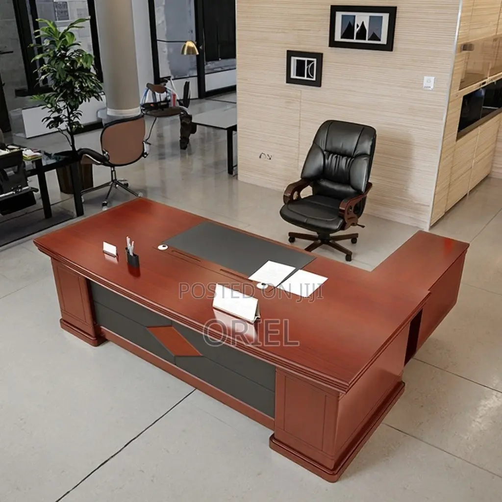 Office Desk : 1.8 Meters Executive Office Table
