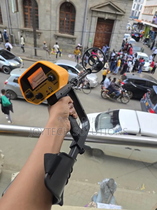 Long Range Metal Detector Machine For Treasure Hunting & Gold Search