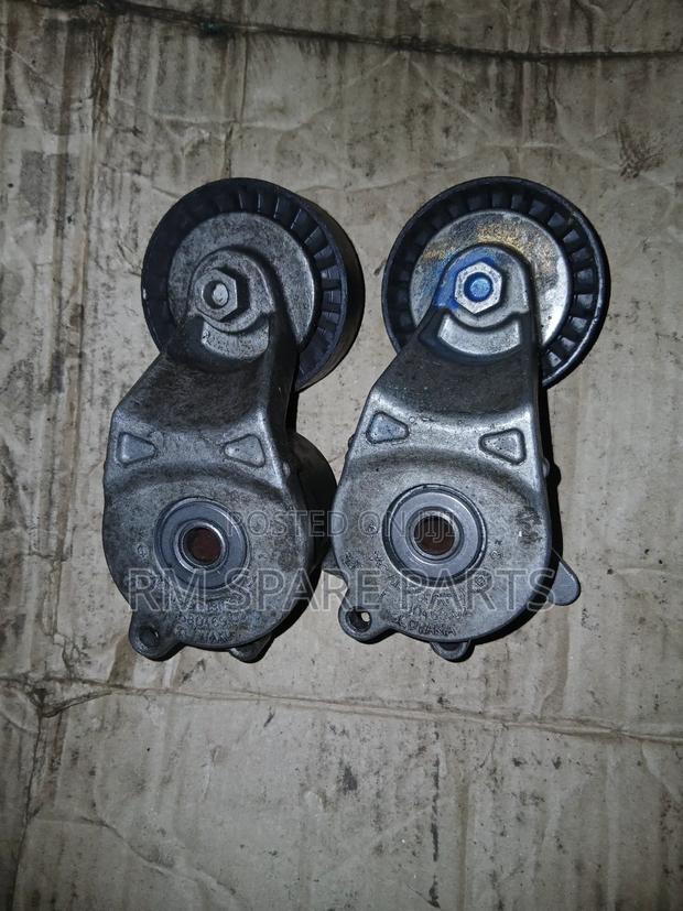 Toyota Passo Tensioner