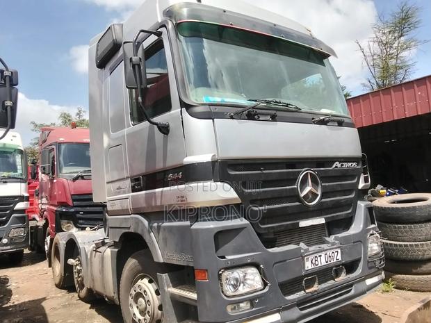 Axor Actros - thumbnail 2