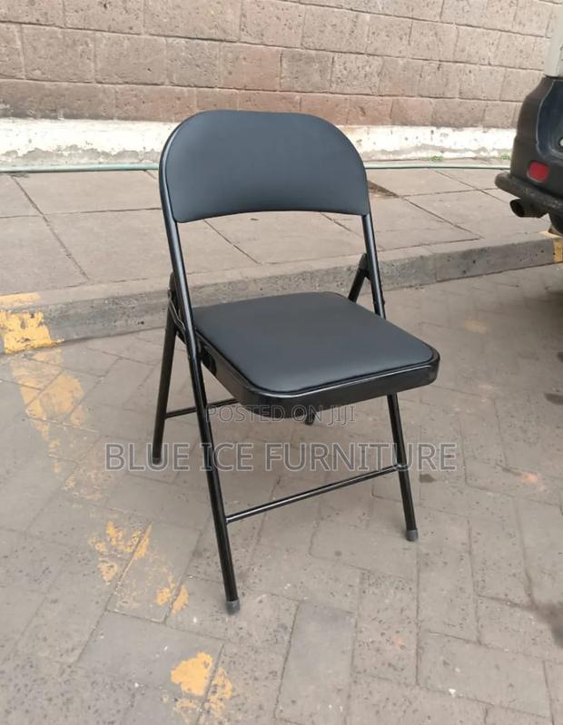 Black Waiting Foldable Chair