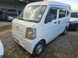 Suzuki Every 2017 White