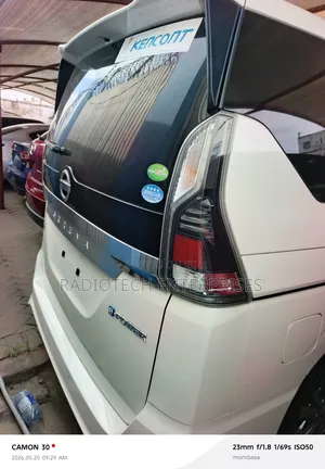 Nissan Serena 2019 White