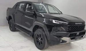 New Toyota Hilux 2025 Black