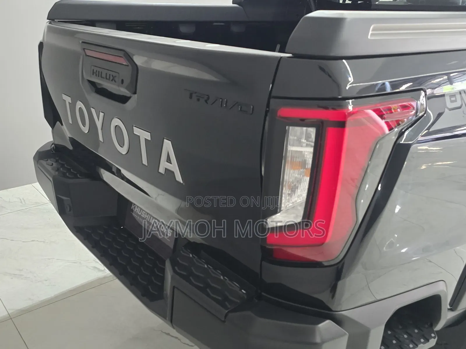 New Toyota Hilux 2025 Black