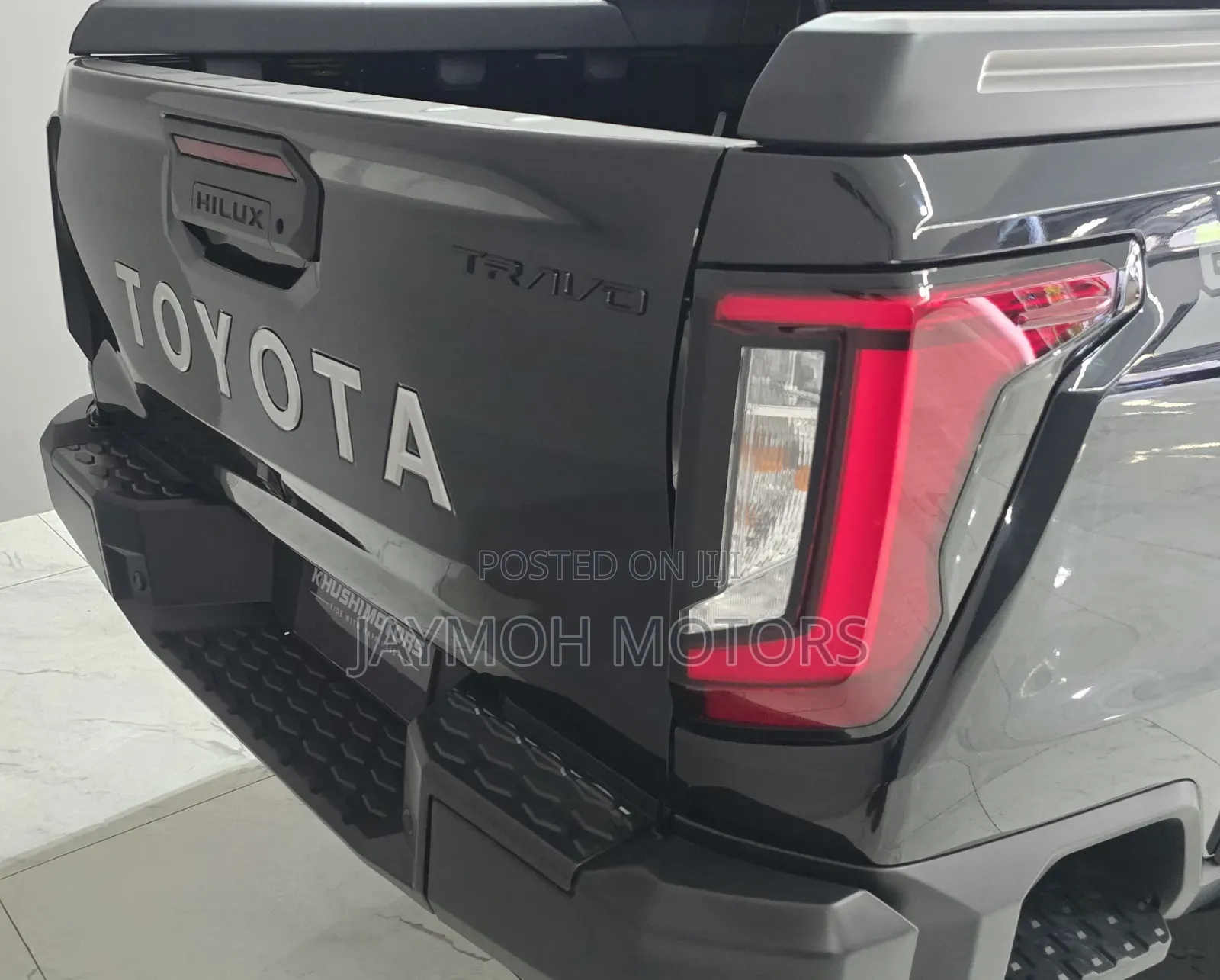 New Toyota Hilux 2025 Black