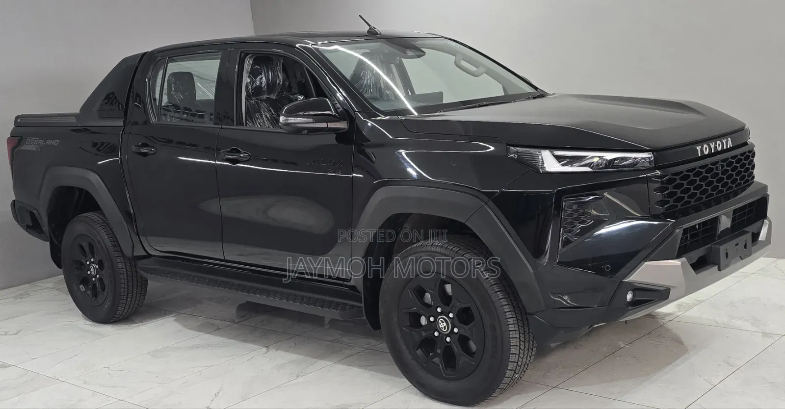 New Toyota Hilux 2025 Black