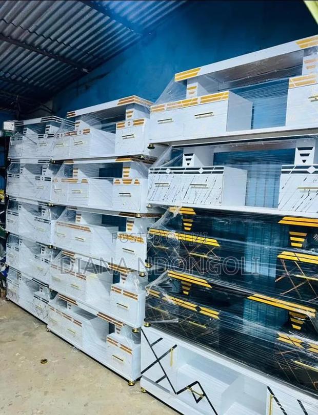 *Offer Tv Stand With Led Lights Fitted Support Upto 50 Inch Tv.