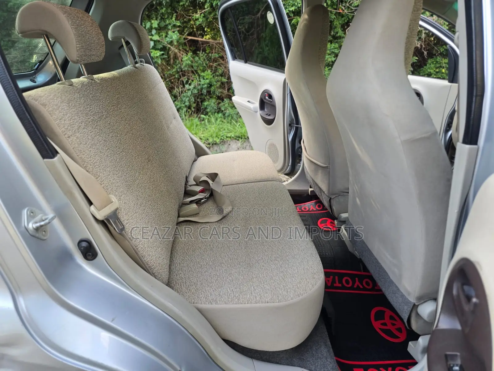 Toyota Passo 1.0 FWD 2010 Silver