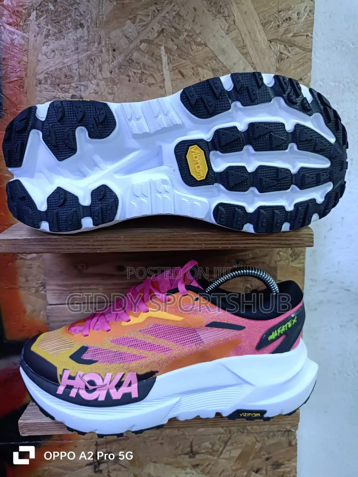Hoka Mafate X