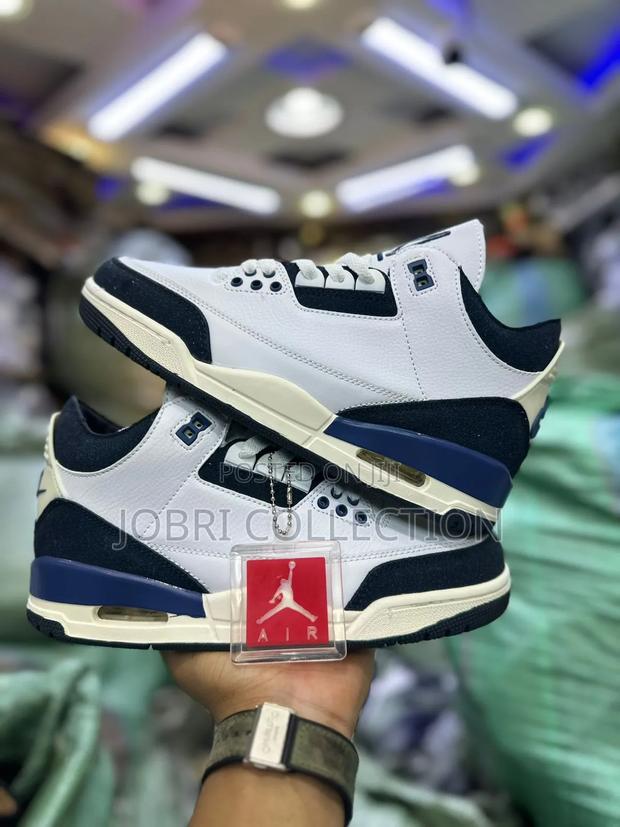 Air Jordan 3 Unc Og Sneakers - thumbnail 2