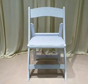 Outdoor Chair: Plastic Folding Banquet Chairs