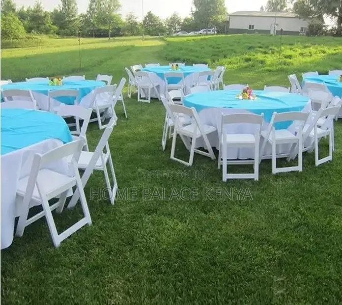 Outdoor Chair: Plastic Folding Banquet Chairs