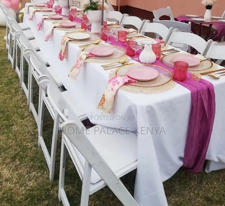 Outdoor Chair: Plastic Folding Banquet Chairs