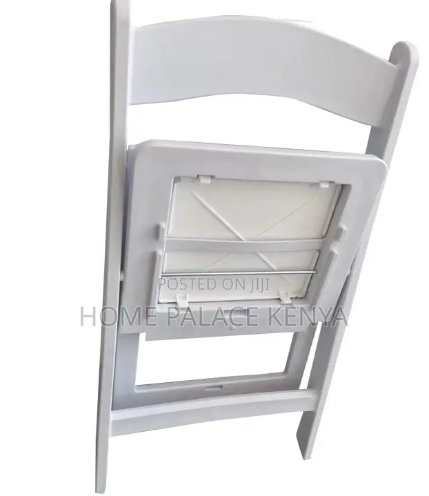 Outdoor Chair: Plastic Folding Banquet Chairs