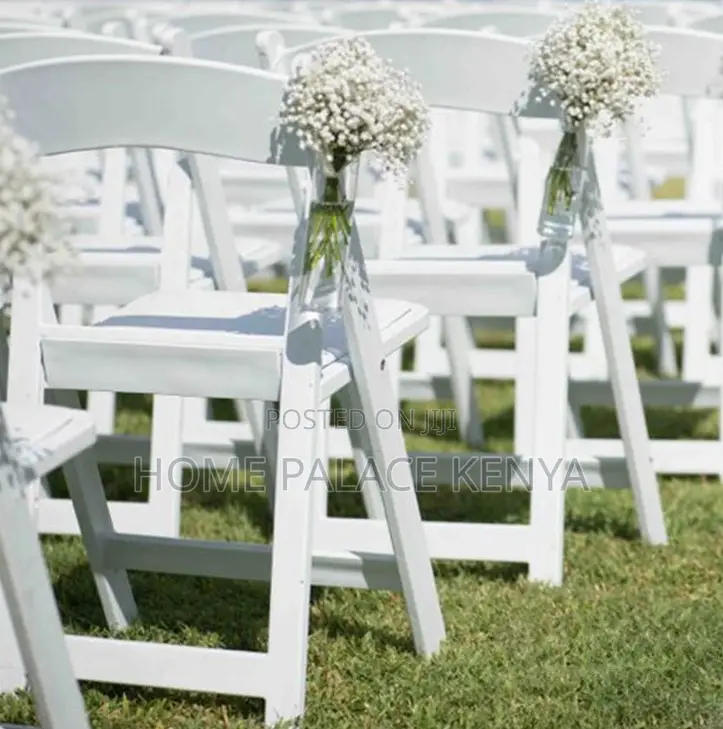 Outdoor Chair: Plastic Folding Banquet Chairs
