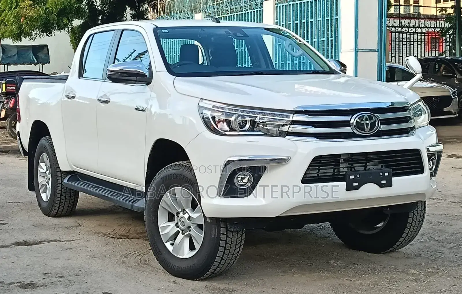 Toyota Hilux Revo Double Cab Deisel 2.4 RWD 2019 White