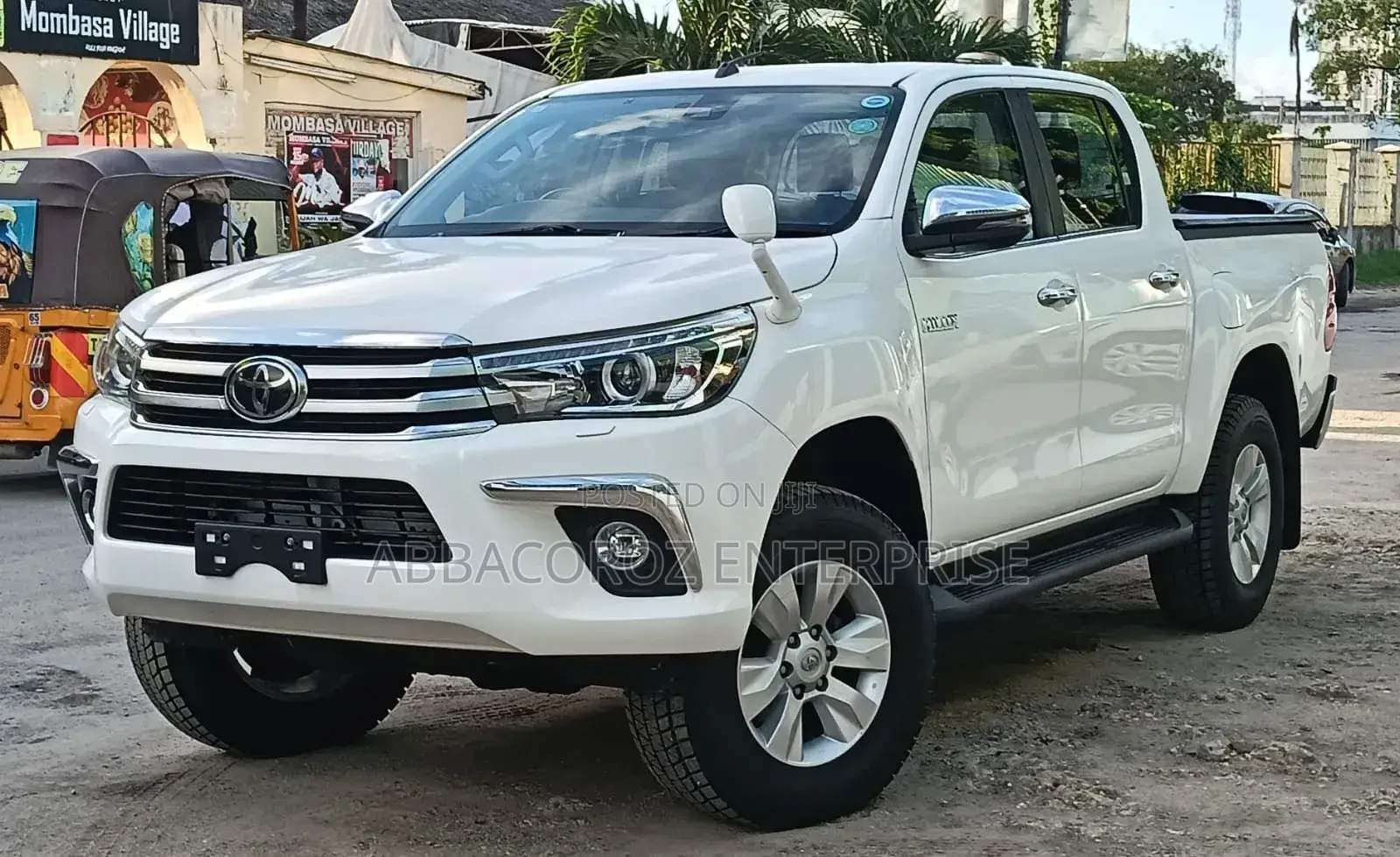 Toyota Hilux Revo Double Cab Deisel 2.4 RWD 2019 White