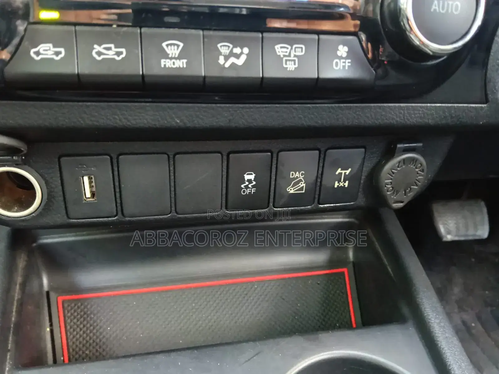 Toyota Hilux Revo Double Cab Deisel 2.4 RWD 2019 White