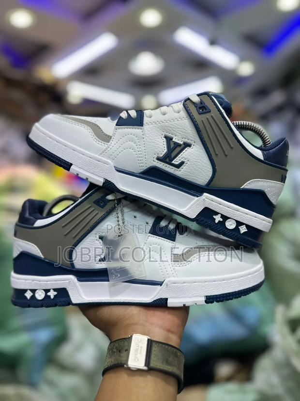 Louis Vuitton Trainer “ White Blue “
 Sneakers - thumbnail 2