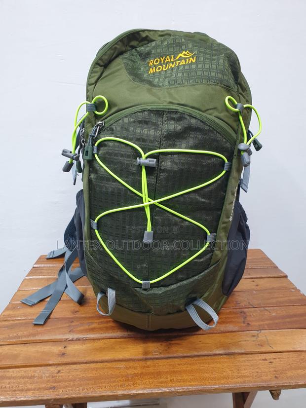 Royal Mountain Backpack 28litres - thumbnail 3