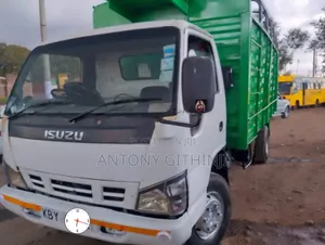 Isuzu NPR 2013 White for Sale