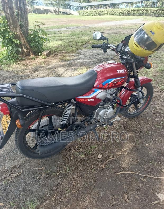 TVS HLX 125 2025 Red - thumbnail 2