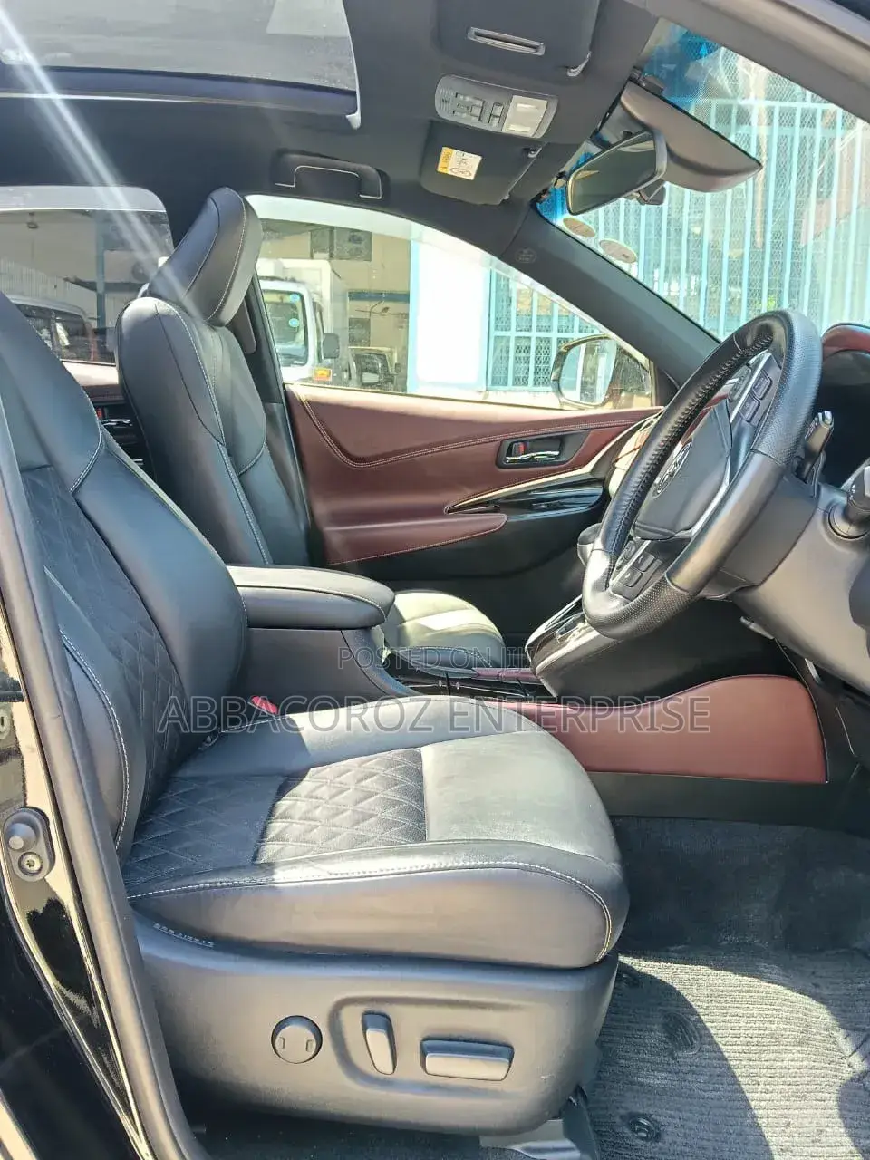 Toyota Harrier 2.0 2019 Black
