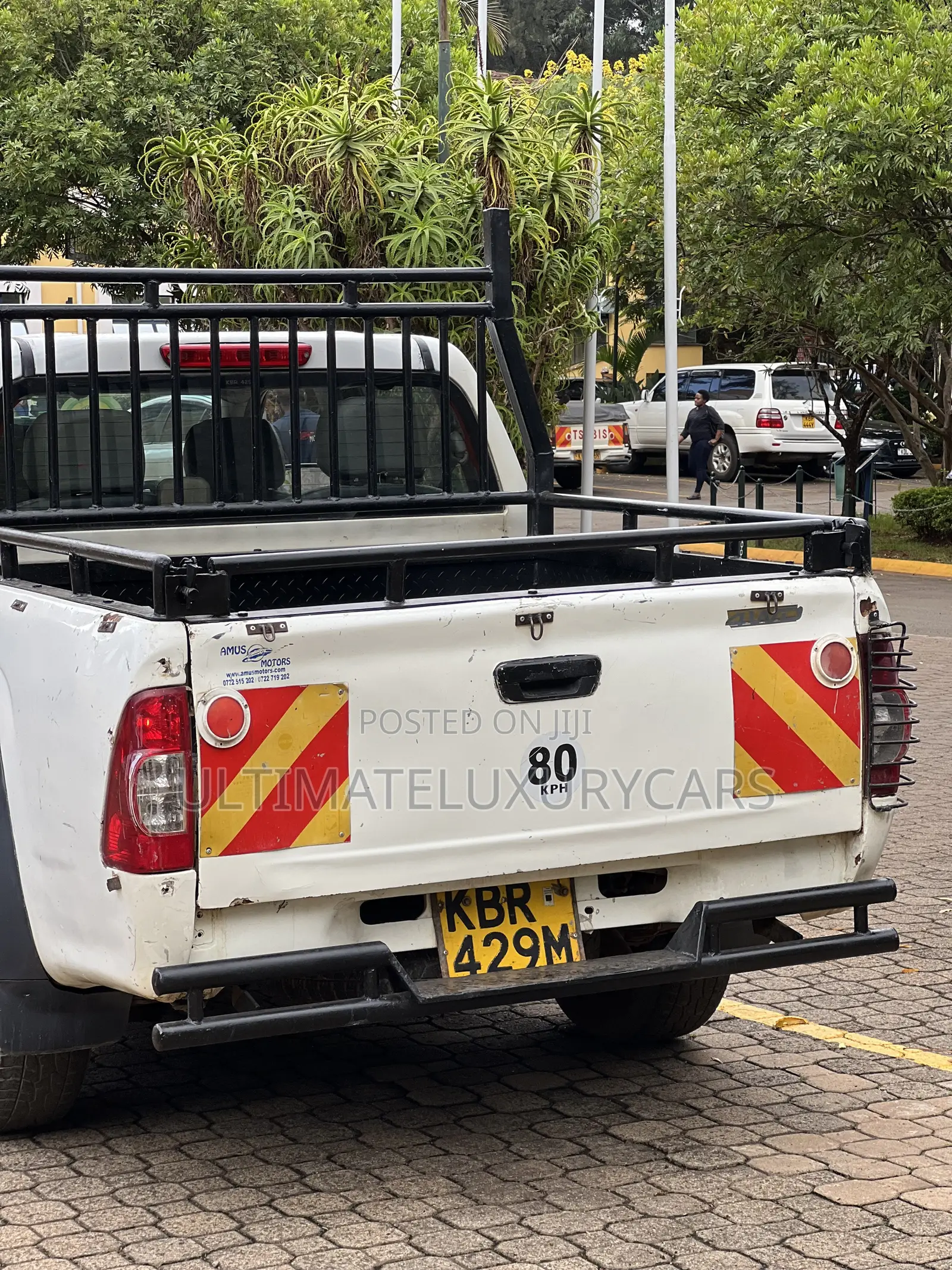 Isuzu D-MAX 2011 White