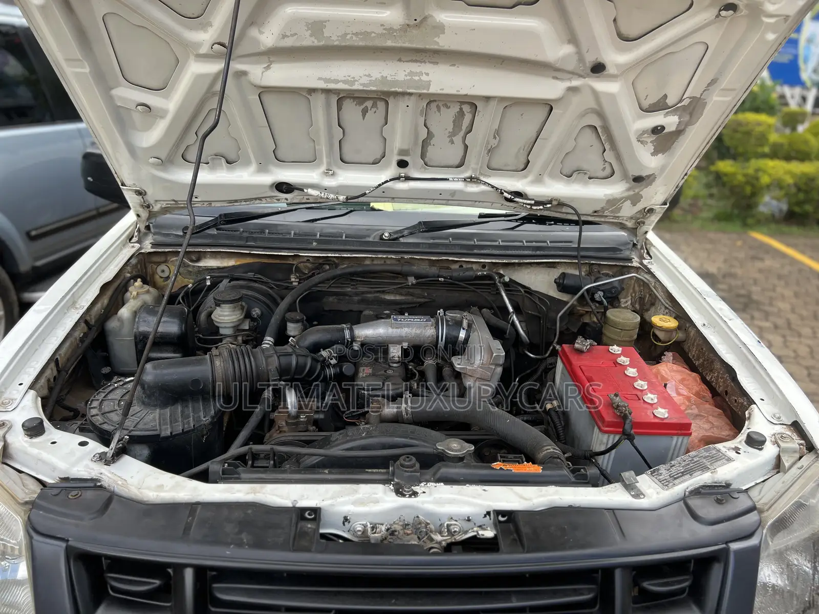 Isuzu D-MAX 2011 White
