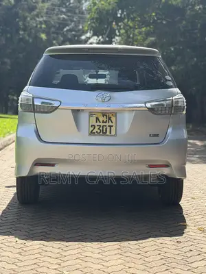 Toyota Wish 2015 Silver
