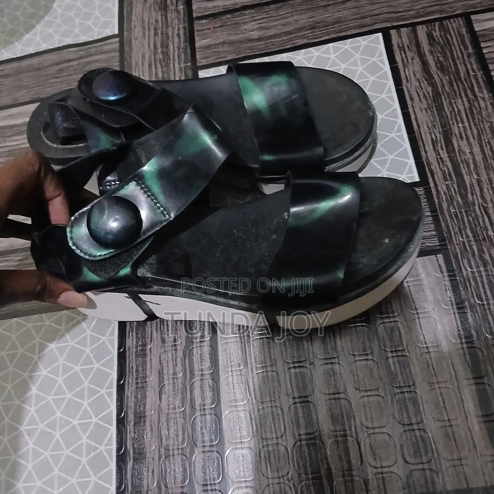 Second Hand Shoes