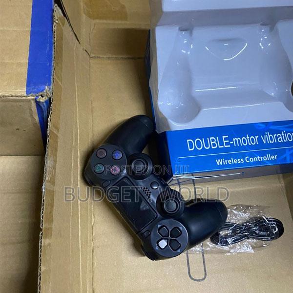 Wireless Gaming Controller for Ps4 With Double Motor Feedback System - main view