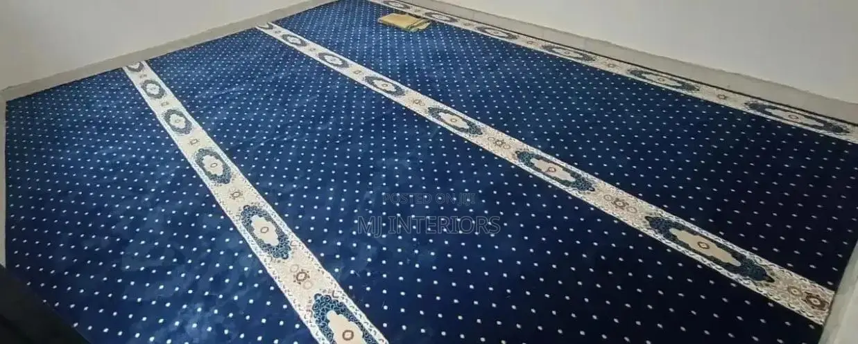 High Quality Masjid Prayer Carpets With Elegant Patterns