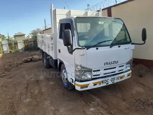 Isuzu Elfu Financing