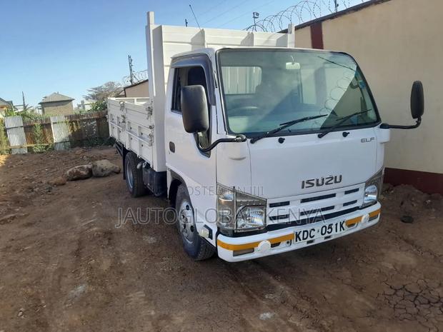 Isuzu Elfu Financing