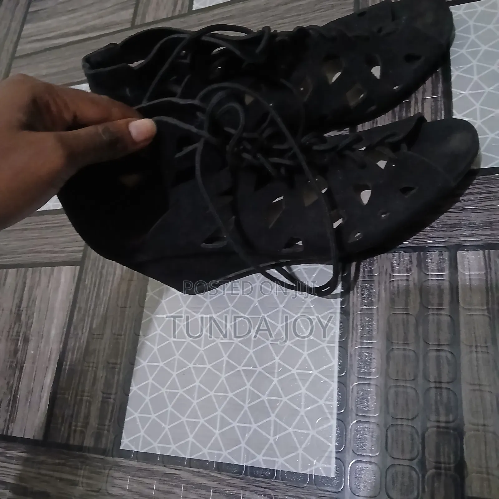 Second Hand Shoes