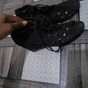 Second Hand Shoes
