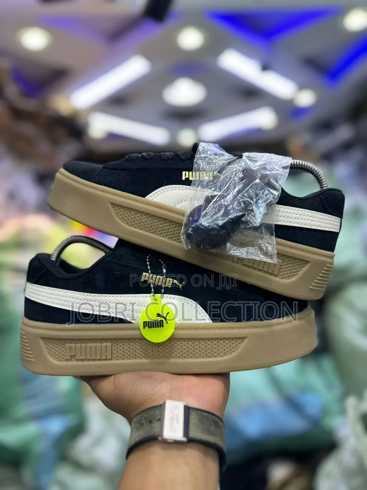 Puma Smash Platform “Black Suede V3 “
Sneakers