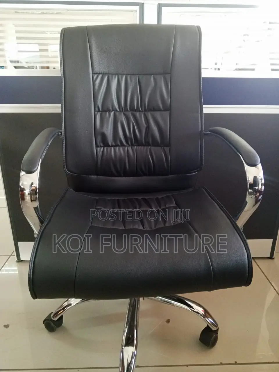 Office Chair : B12 Black High-Back Executive Office Chair